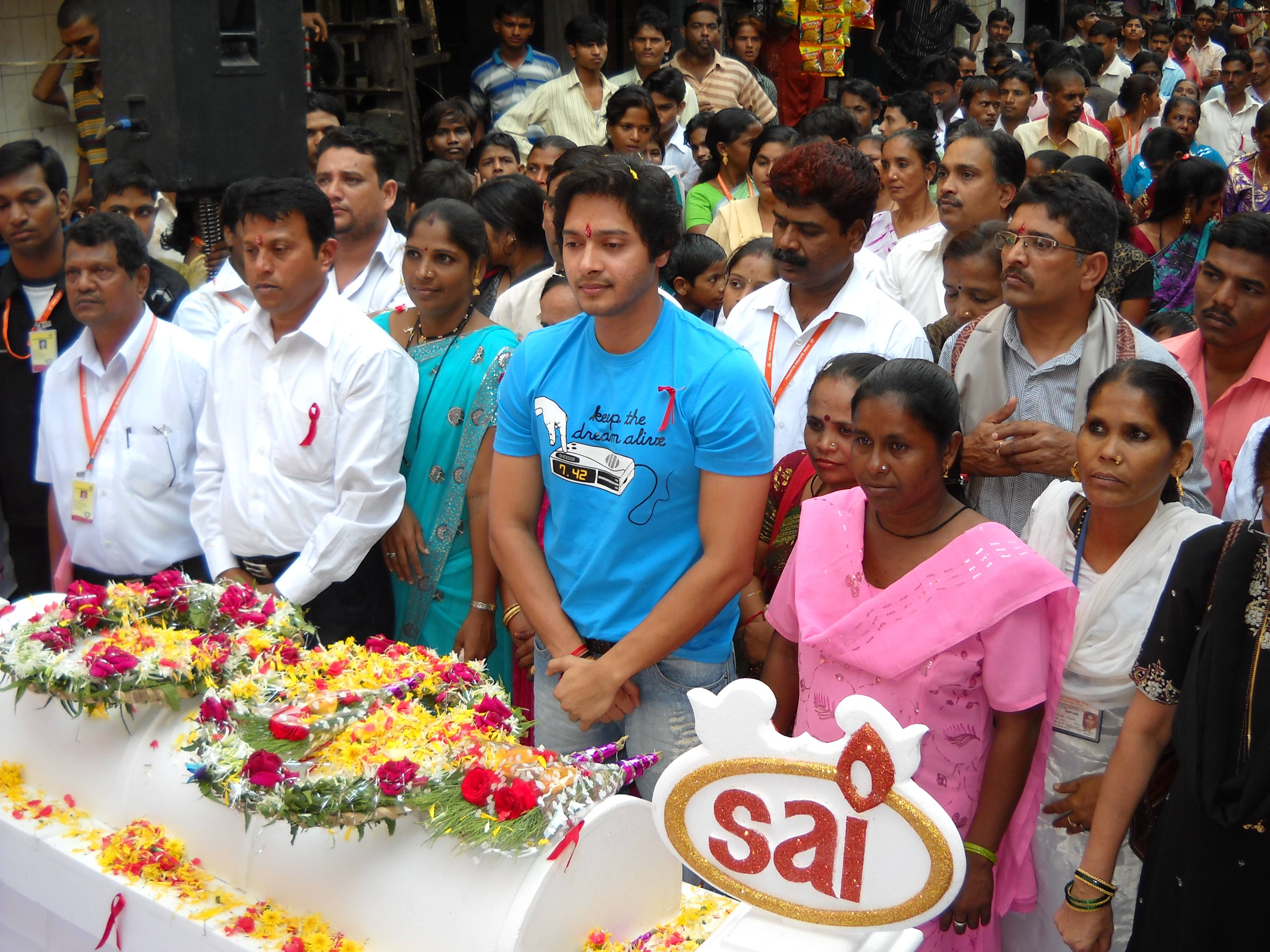 Cinestar Shreyas Talpade on World AIDS Day 2008 of SAINGO